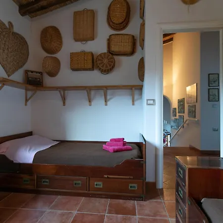 Clara Villa Tertenìa